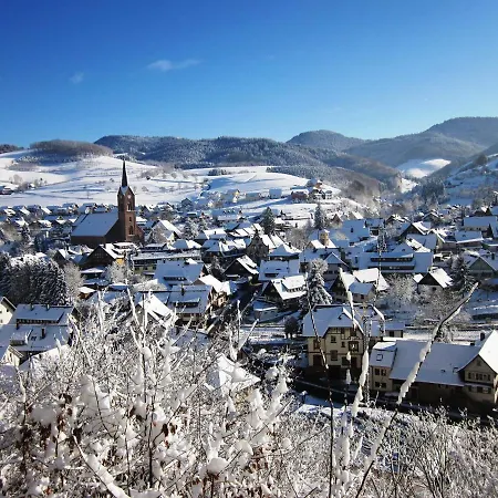 Hotel-pension- Waldeck トートモース