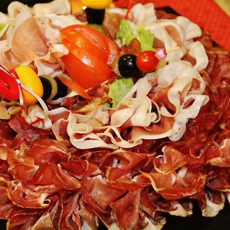 Hotel-pension- Waldeck トートモース