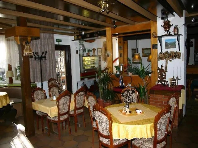 Hotel-pension- Waldeck 2* 토트무스